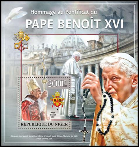 Potovn znmka Niger 2013 Pape Benedikt XVI. Mi# Block 174 Kat 8