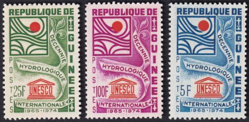 Potovn znmka Guinea 1966 Hydrologick dekda OSN Mi# 393-95