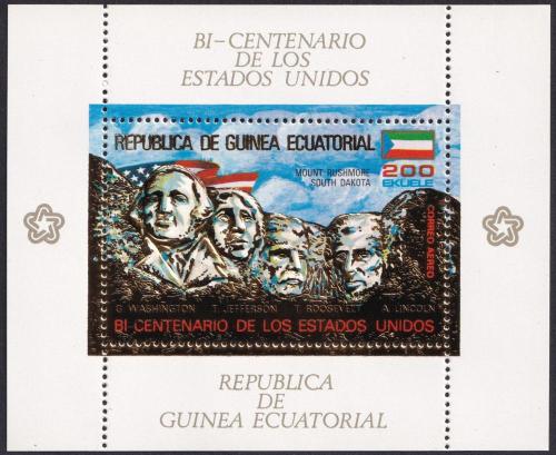 Potovn znmka Rovnkov Guinea 1975 Mount Rushmore, zlat Mi# Block 179