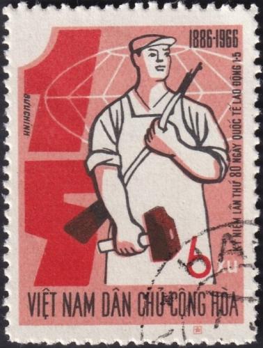 Potovn znmka Vietnam 1966 Prvn Mj Mi# 443