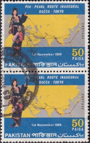 Potovn znmky Pkistn 1969 Japonsk panenka a mapa pr Mi# 282