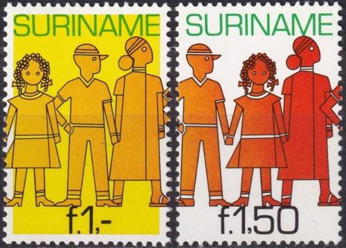 Potovn znmky Surinam 1981 Budoucnost mldee Mi# 943-44